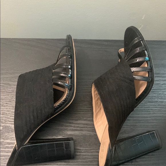 Tory Burch Woven Suede & Patent Leather Mules - Picture 10 of 12